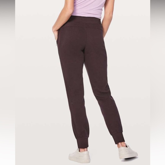 Lululemon Get Going Jogger 28.5" in Black Cherry Women’s Size 8 - Picture 2 of 8